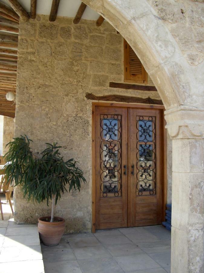 凯里尼亚Peace House Kyrenia别墅 外观 照片
